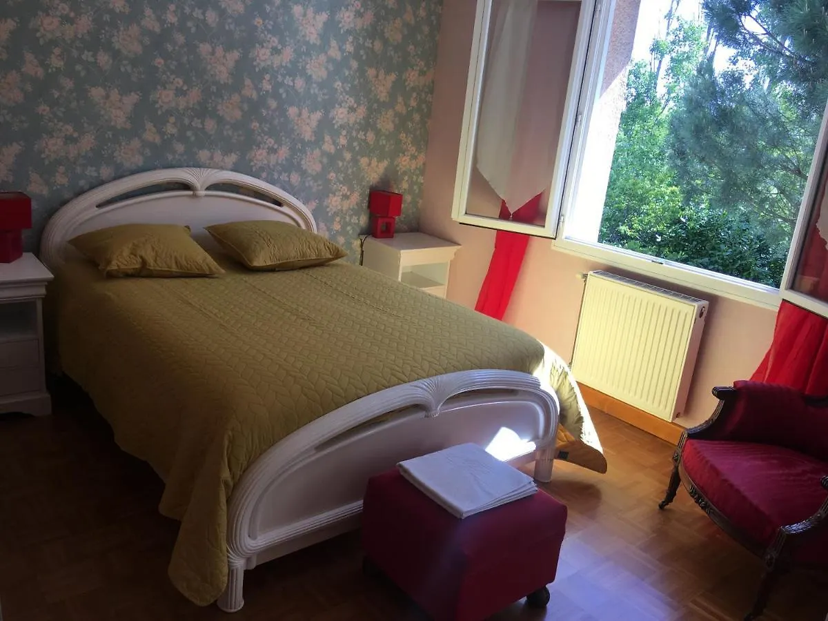 Le Paradis De La Provence Saint-Cyr-sur-le-Rhone Bed & Breakfast